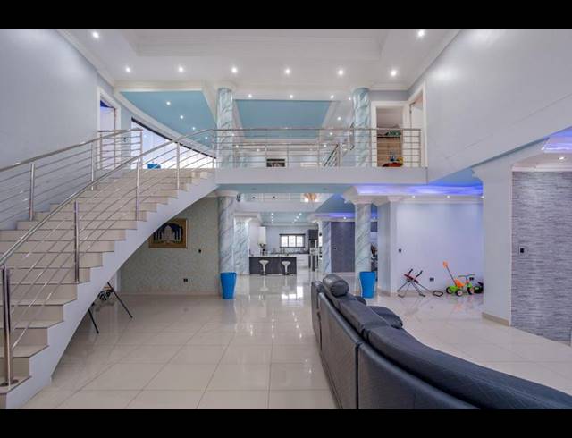 4 BEDROOM HOUSE FOR SALE IN RESERVOIR HILLS